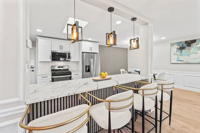 $399,900 | 18115 Georgia Court, Unit 132, Orland Park, IL 60467