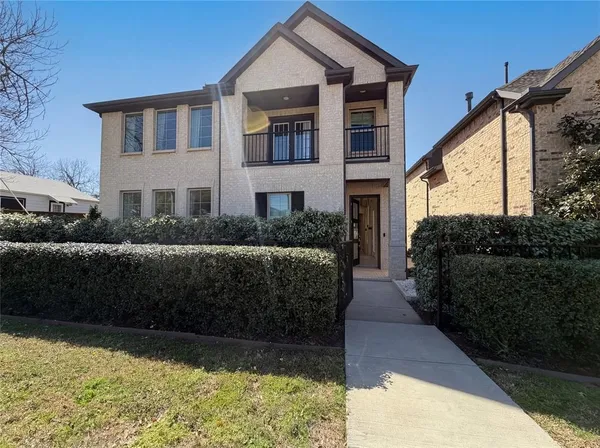 $440,000 | 404 West 6th Street, Irving, TX 75060