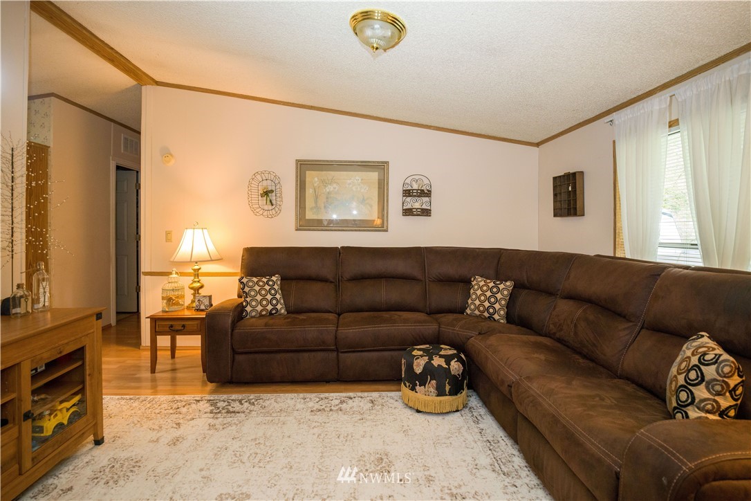5525 189th Street Southeast Bothell, WA 98012 - Photo 13 of 25 Gallery Image 13