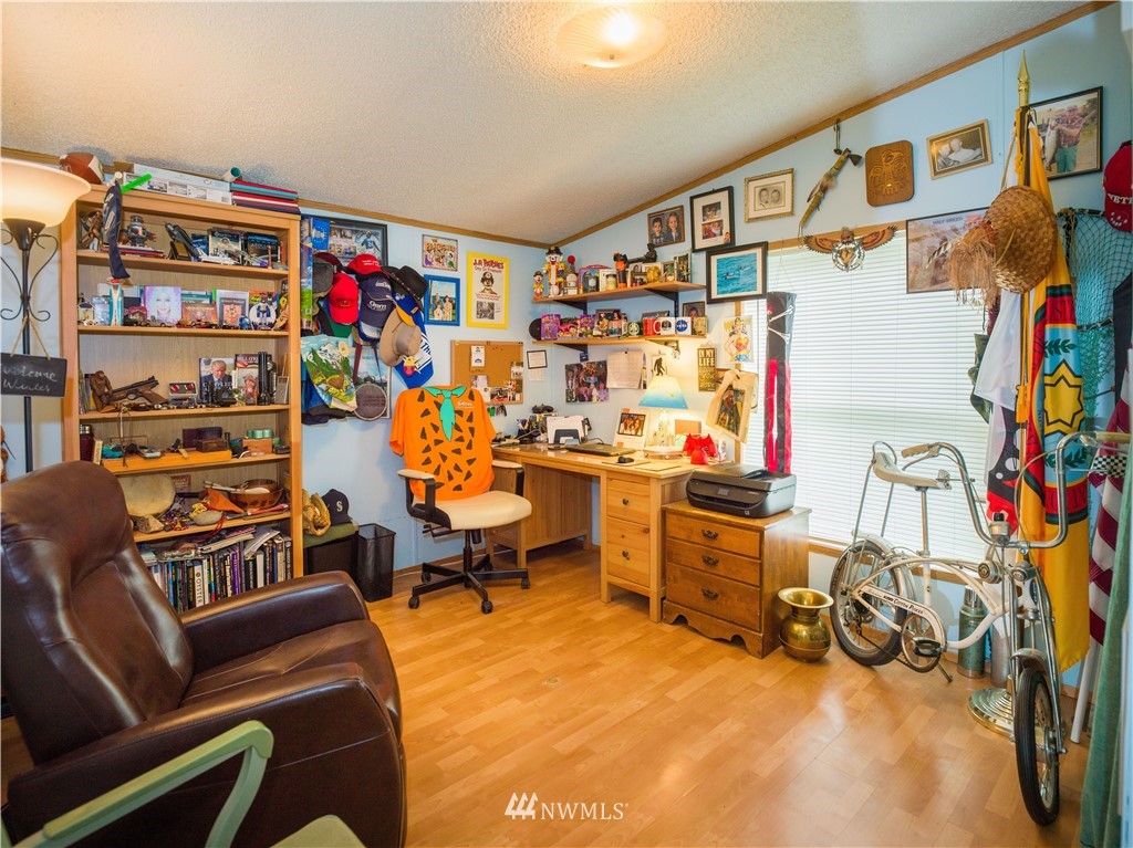 5525 189th Street Southeast Bothell, WA 98012 - Photo 17 of 25 Gallery Image 17