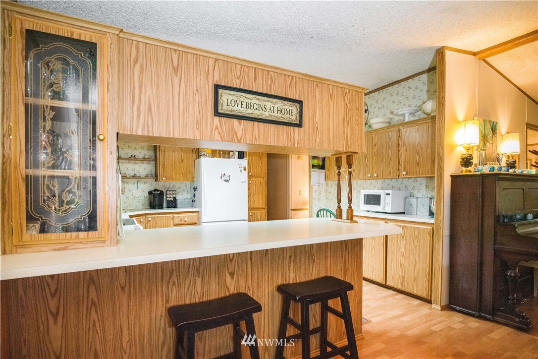 5525 189th Street Southeast Bothell, WA 98012 - Photo 7 of 25 Gallery Image 7