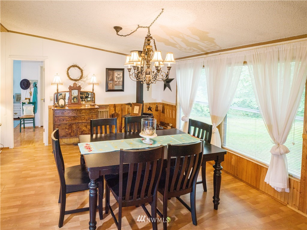5525 189th Street Southeast Bothell, WA 98012 - Photo 10 of 25 Gallery Image 10
