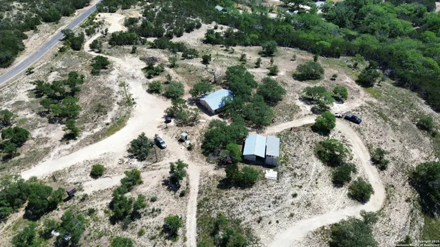 $484,000 | 106 East Mari-b Drive, Center Point, TX 78010