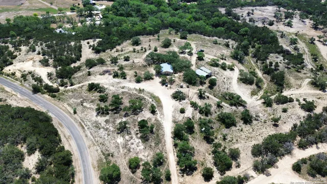 $484,000 | 106 East Mari-b Drive, Center Point, TX 78010