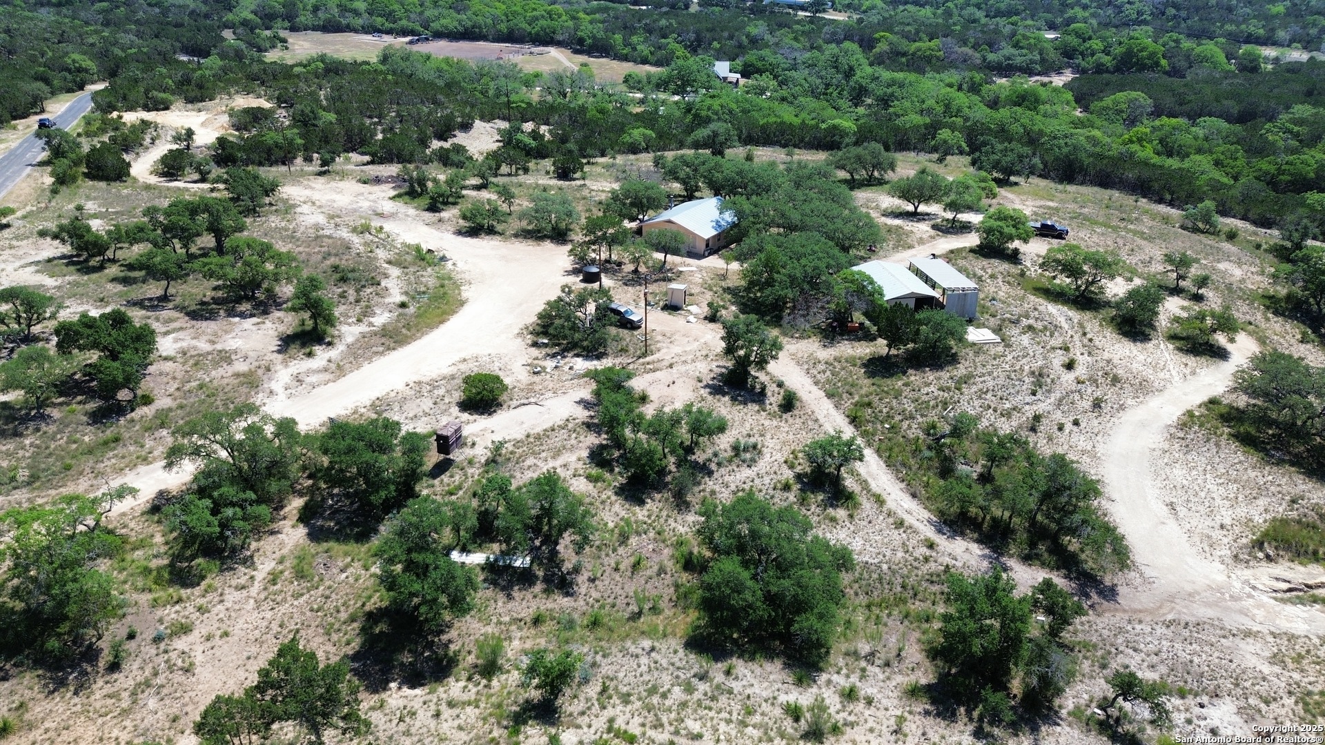 106 East Mari-b Drive Center Point, TX 78010 - Photo 6 of 26