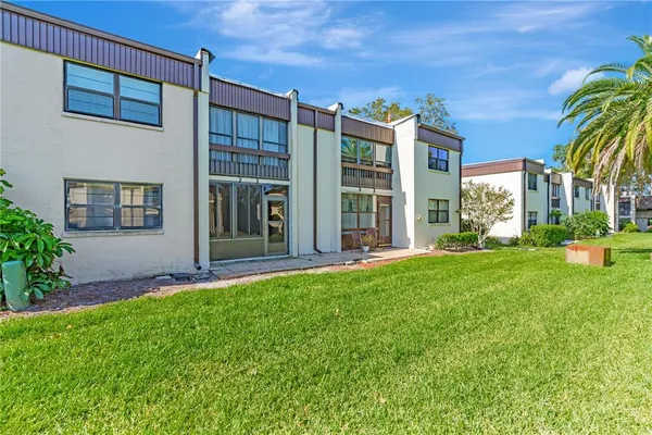 $159,900 | 2400 Winding Creek Boulevard, Unit 24102, Clearwater, FL 33761