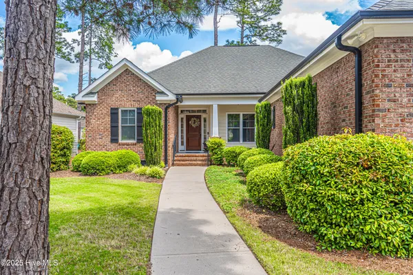 $2,800 | 201 Sundew Court, Southern Pines, NC 28387