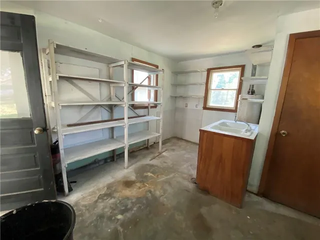 $169,900 | 604 North Kentucky Street, Adrian, MO 64720