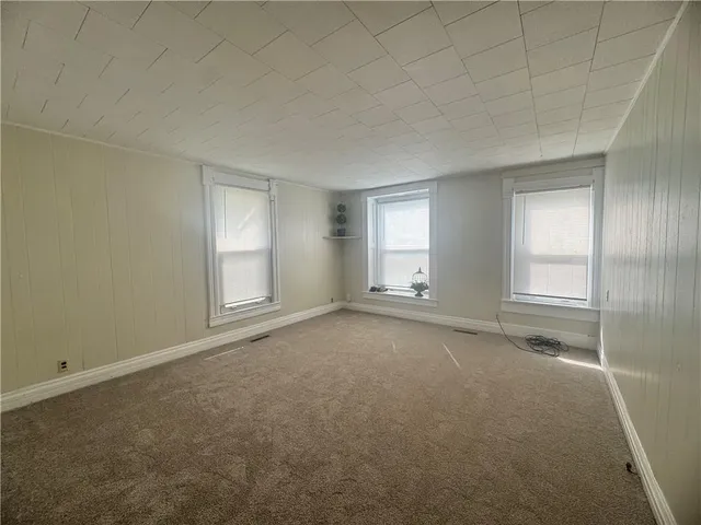 $169,900 | 604 North Kentucky Street, Adrian, MO 64720