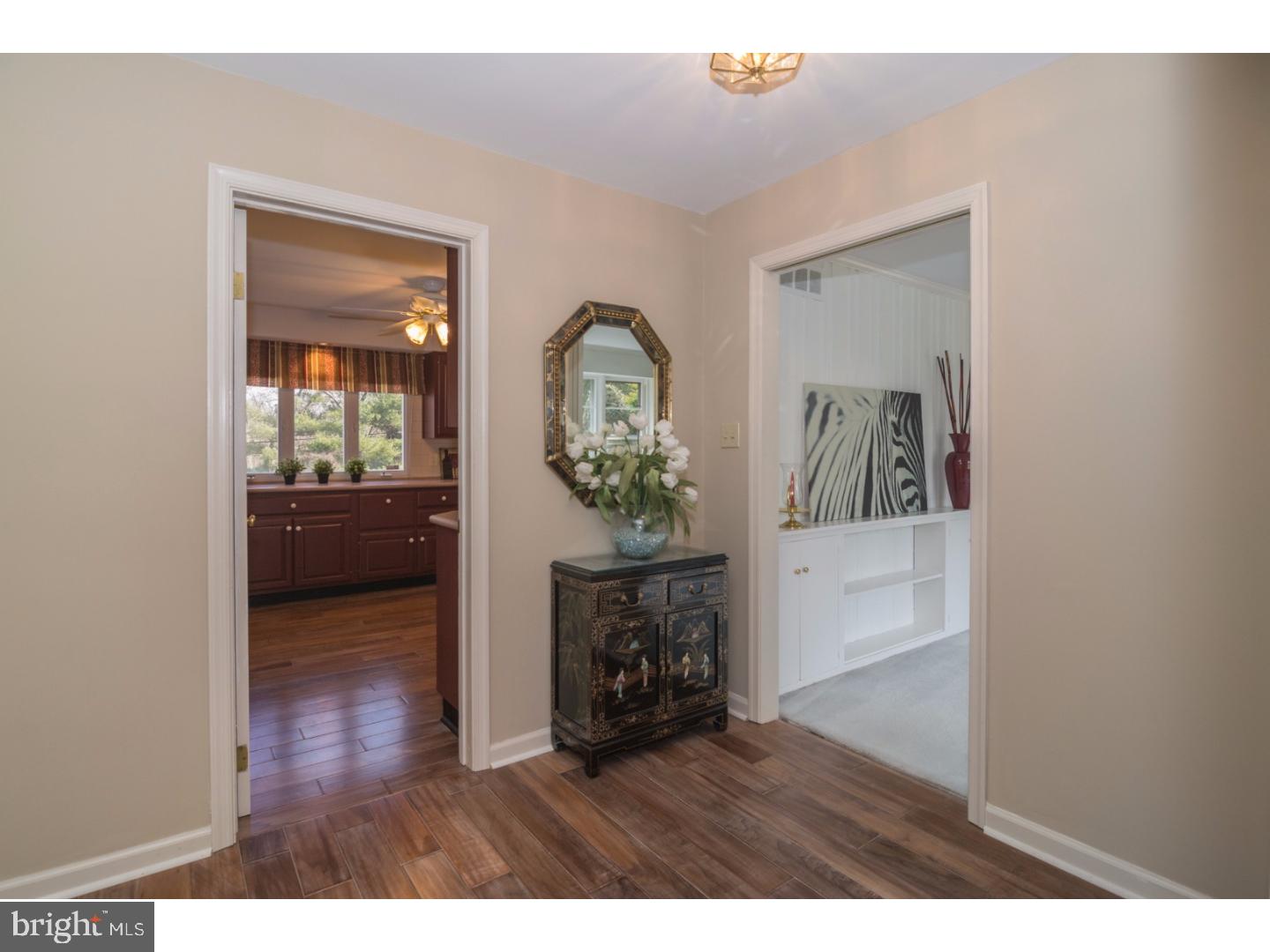 1433 Tallyho Road Jenkintown, PA 19046 - Photo 2 of 25 Foyer