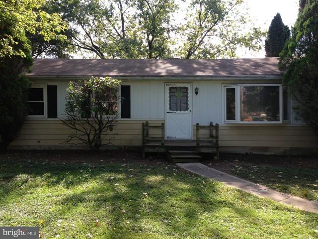 417 North Penryn Road Manheim, PA 17545 - Photo 1 of 12
