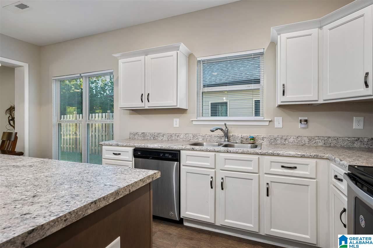 415 Sterling Place Odenville, AL 35120 - Photo 8 of 24