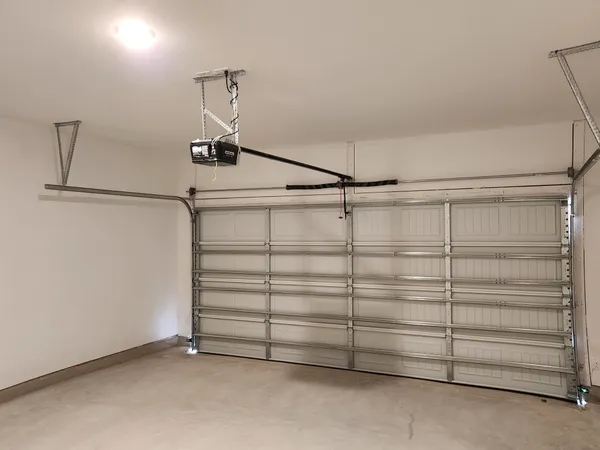 $2,300 | 202 Doodle Lane, Hutto, TX 78634