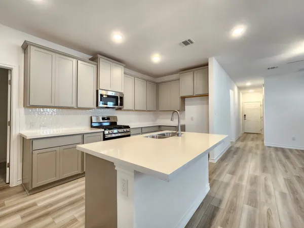 $2,300 | 202 Doodle Lane, Hutto, TX 78634