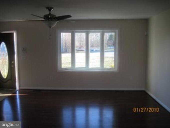 11255 Raby Road Waldorf, MD 20601 - Photo 5 of 5 Living Room