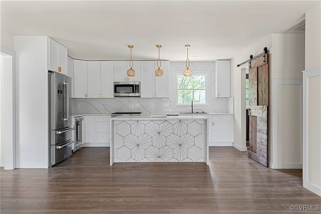 113 Rappa Run Road Topping, VA 23169 - Photo 4 of 49 Kitchen featuring stainless steel appliances, dark