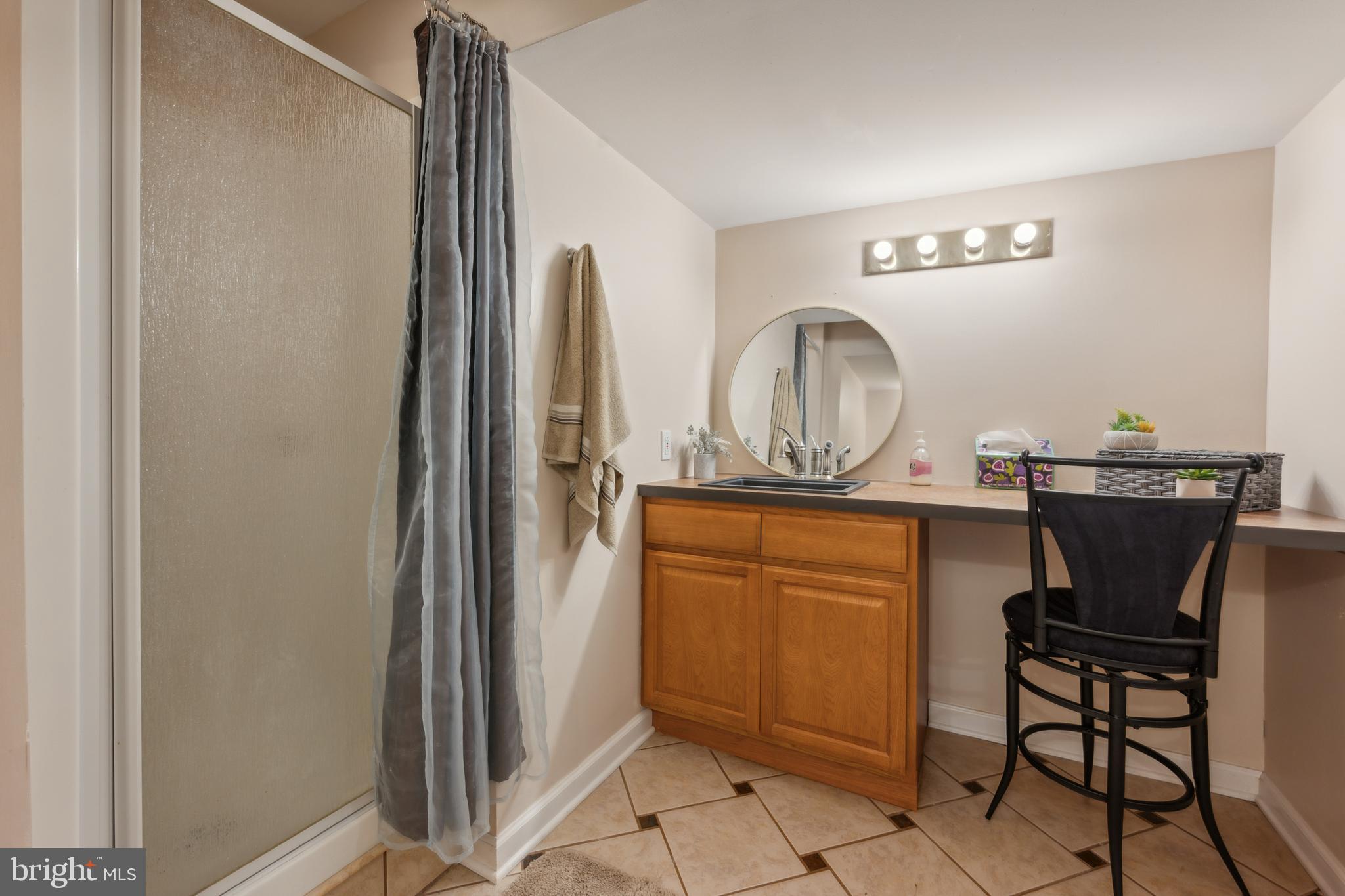 147 Oak Leaf Road Sicklerville, NJ 08081 - Photo 21 of 25 Full basement bath.