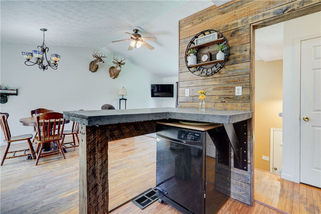 4919 Upper Holley Road Clarendon, NY 14470 - Photo 11 of 50