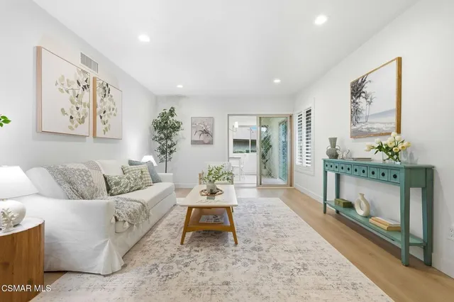 $579,000 | 15103 Village 15, Camarillo, CA 93012