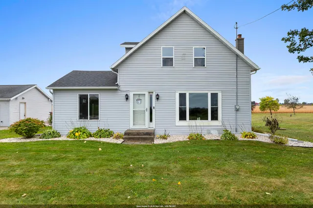 $299,900 | 5637 Town Hall Drive, Pulaski, WI 54162