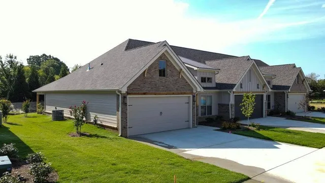 $459,500 | 166 Arthur Lane Northwest, Cleveland, TN 37312