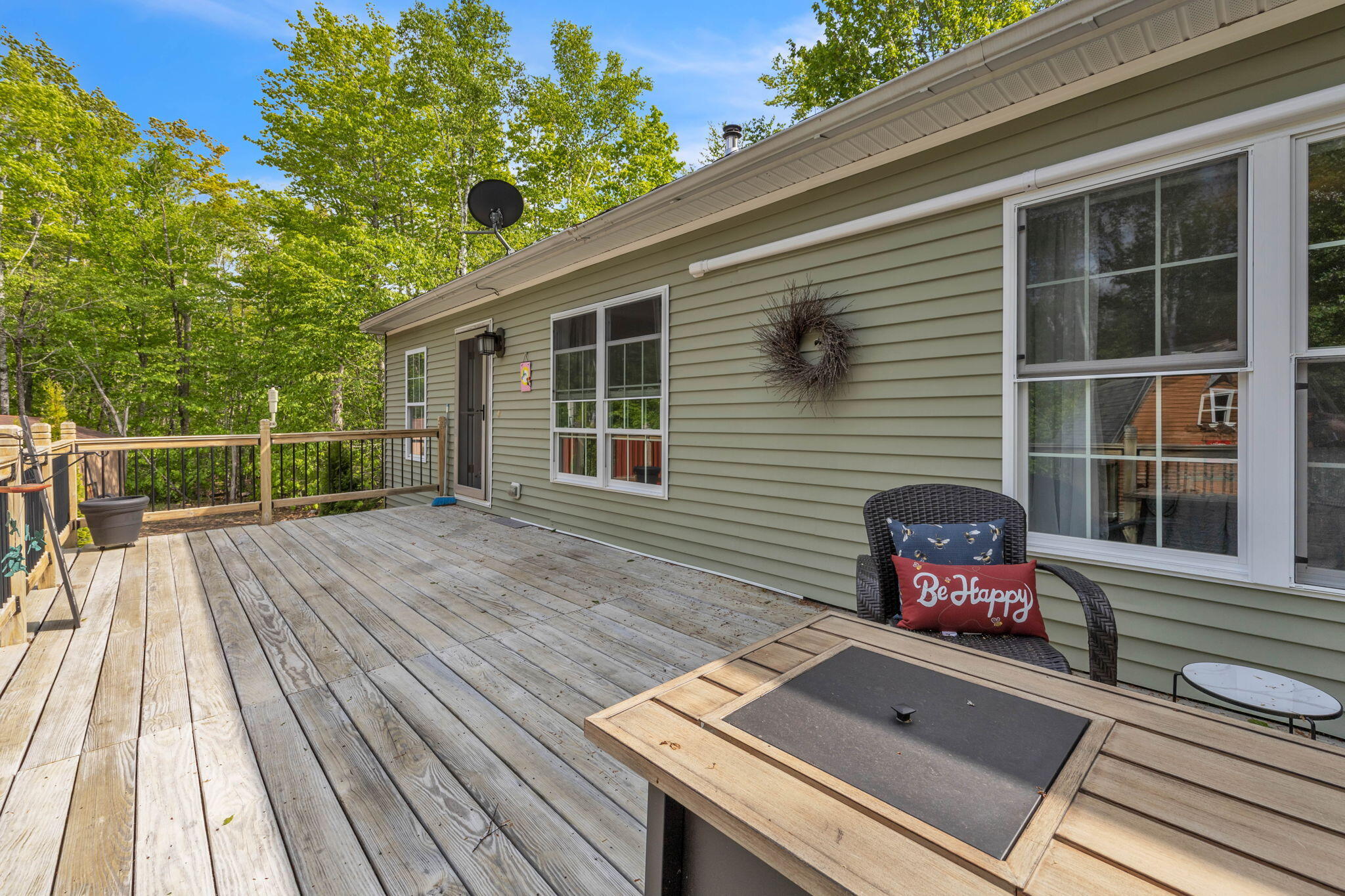 393 Nicolin Road Ellsworth, ME 04605 - Photo 3 of 40 Deck Space