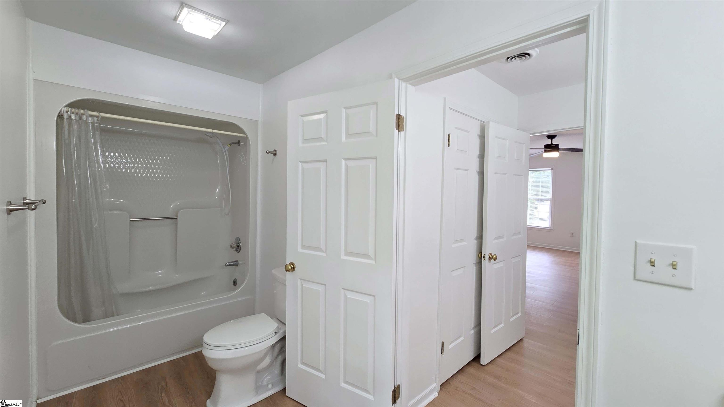 511 Foxhound Road Simpsonville, SC 29680 - Photo 17 of 32