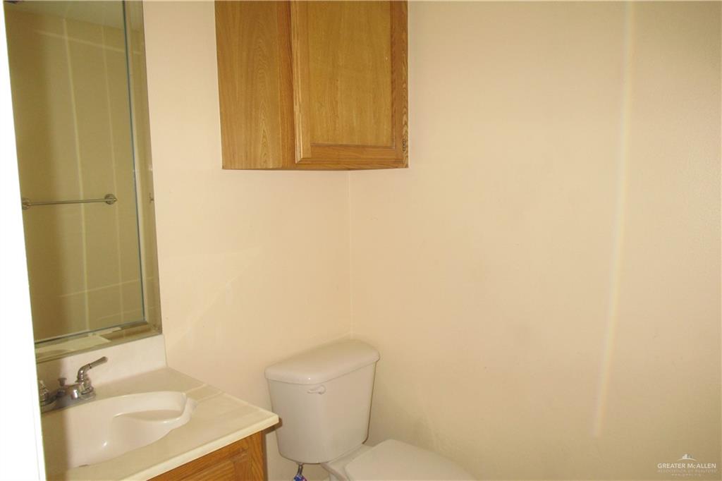 3307 Santa Teresa Mission, TX 78572 - Photo 13 of 33 Half Bathroom