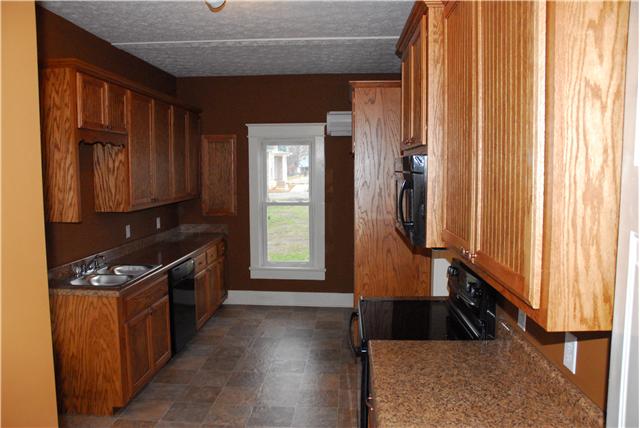 355 North Centerpoint Road Portland, TN 37148 - Photo 7 of 11