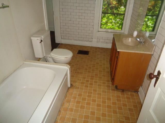 829 North Limestone Street Springfield, OH 45503 - Photo 11 of 17