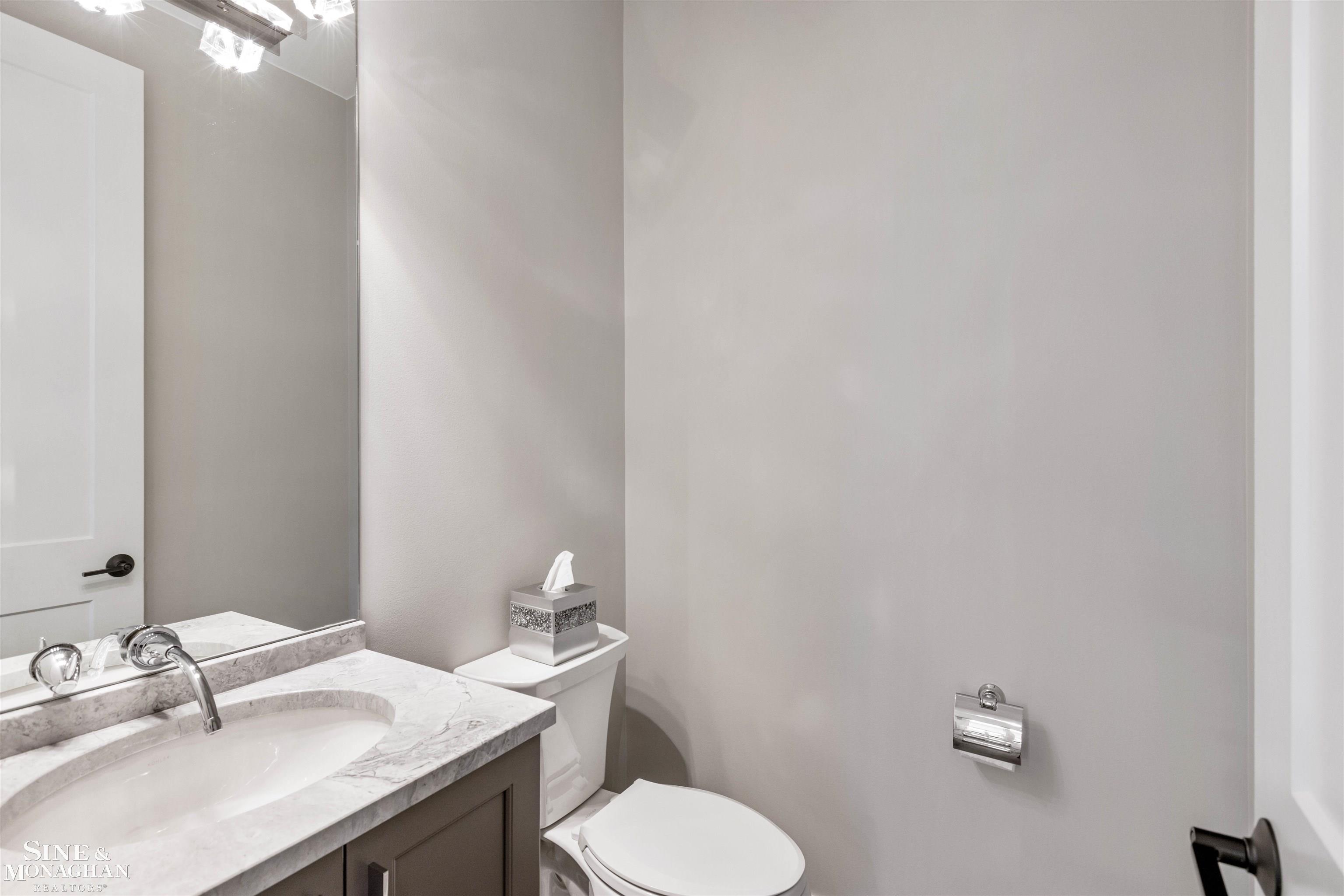 804 North Main Street, Unit 3B Rochester, MI 48307 - Photo 31 of 44