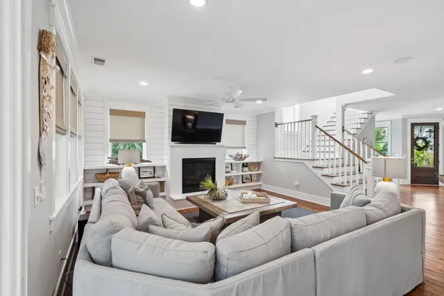 $3,725,000 | 105 Forest Trail, Isle of Palms, SC 29451