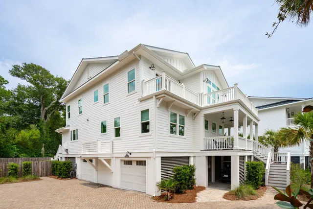 $3,725,000 | 105 Forest Trail, Isle of Palms, SC 29451