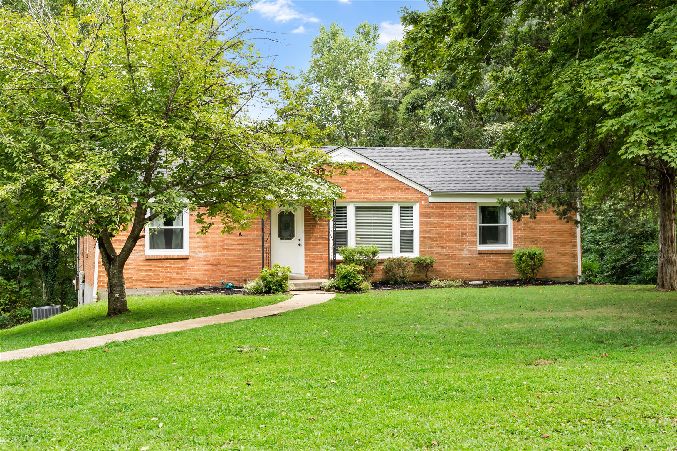 2025 Church Road Clarksville, TN 37040 - Photo 1 of 25 Gallery Image 1