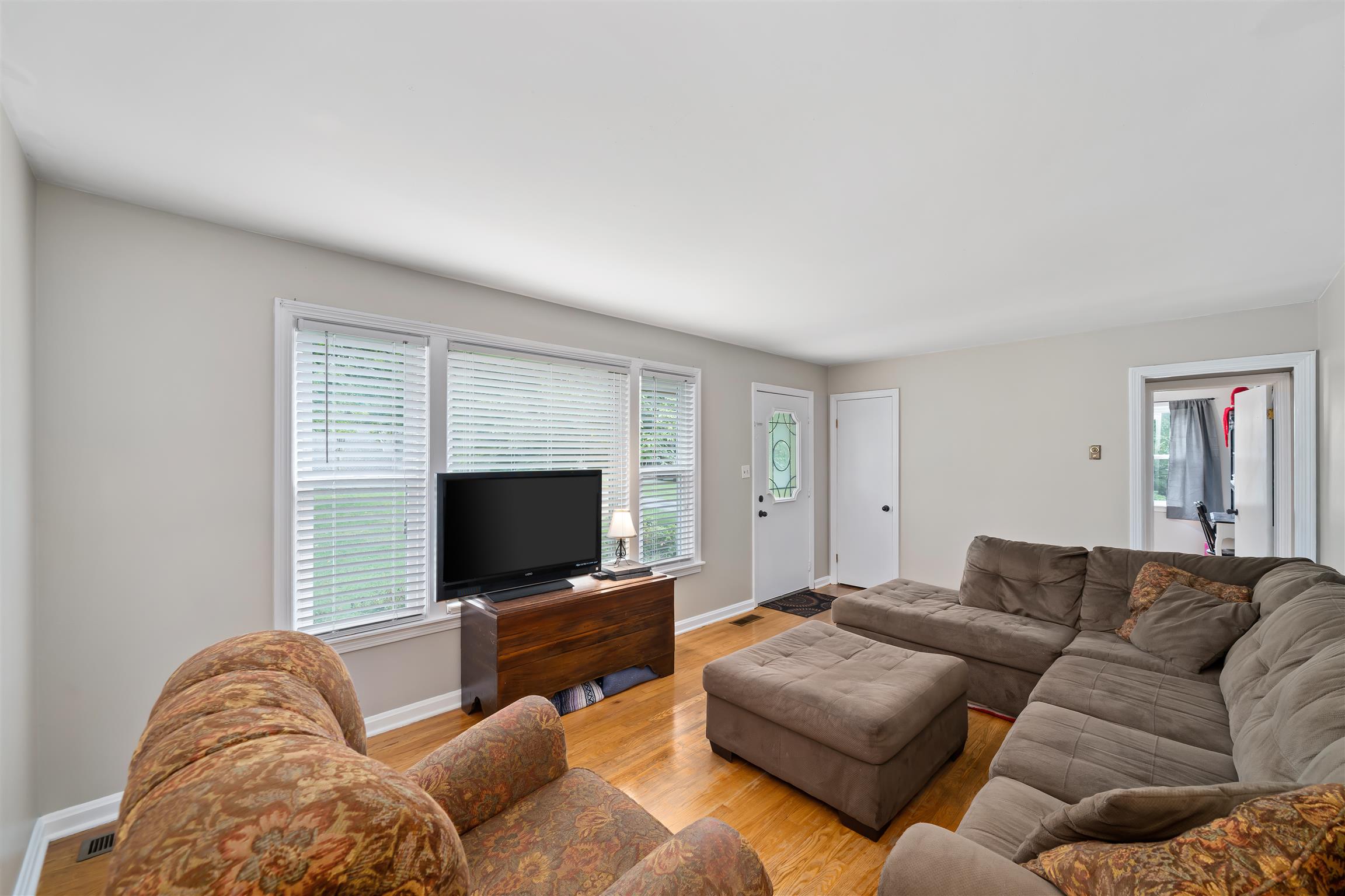 2025 Church Road Clarksville, TN 37040 - Photo 7 of 25 Gallery Image 7