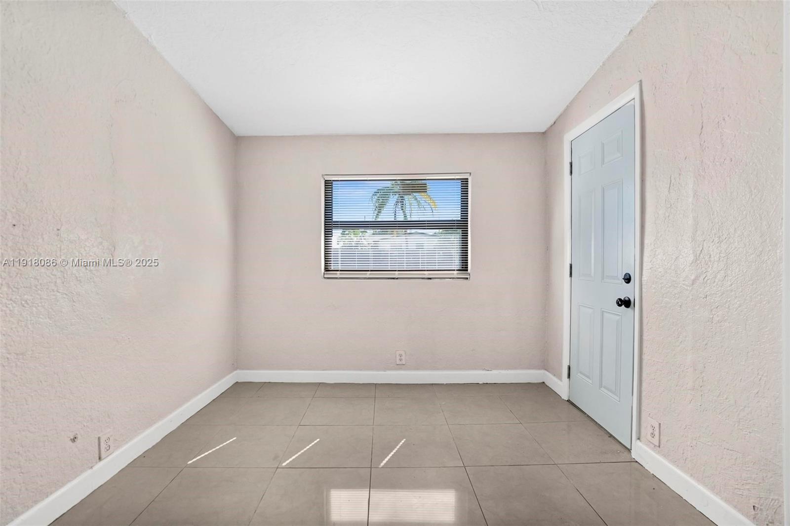 5000 Southwest 22nd Street West Park, FL 33023 - Photo 11 of 23