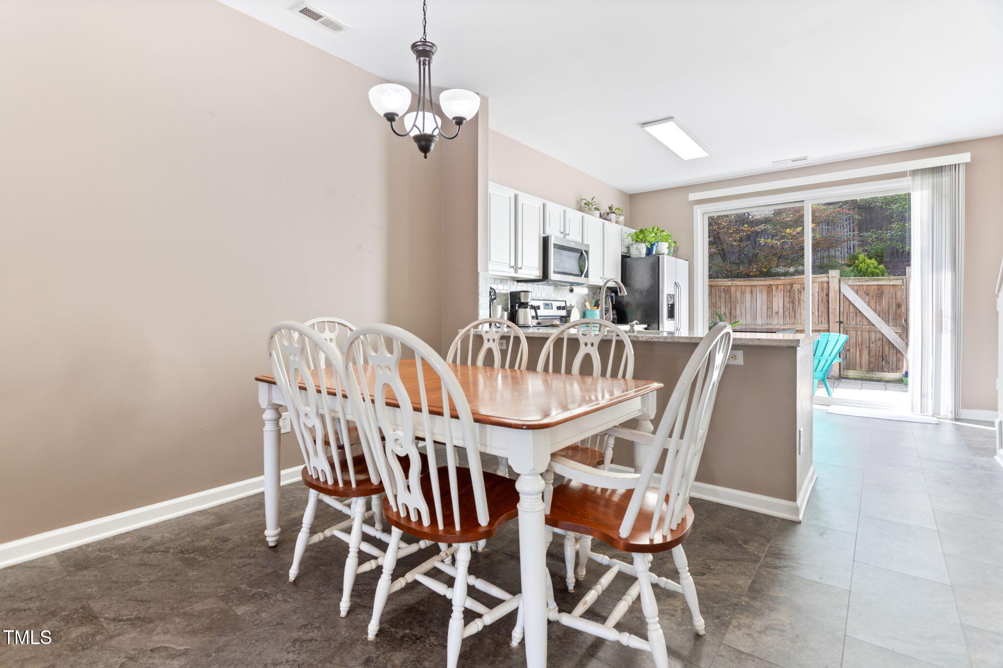 1816 Natalie Brook Way Raleigh, NC 27609 - Photo 4 of 16 6-web-or-mls-1816-natalie-brook-way