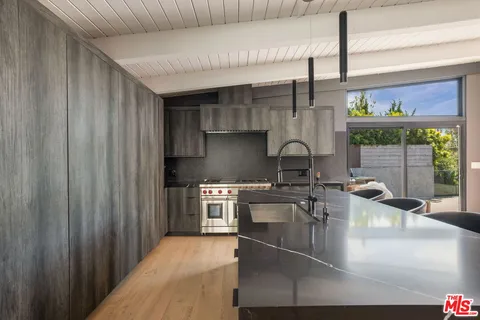 $7,495,000 | 344 Arno Way, Pacific Palisades, CA 90272