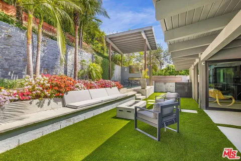 $7,495,000 | 344 Arno Way, Pacific Palisades, CA 90272