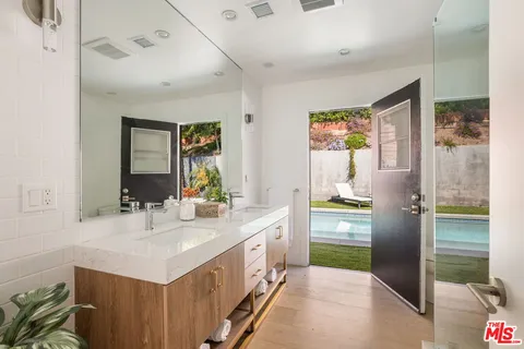 $7,495,000 | 344 Arno Way, Pacific Palisades, CA 90272