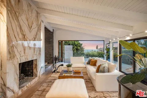 $7,495,000 | 344 Arno Way, Pacific Palisades, CA 90272