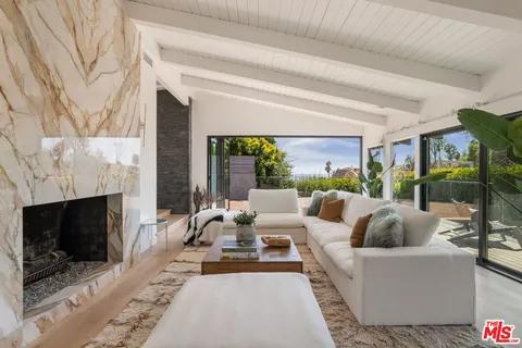 $7,495,000 | 344 Arno Way, Pacific Palisades, CA 90272