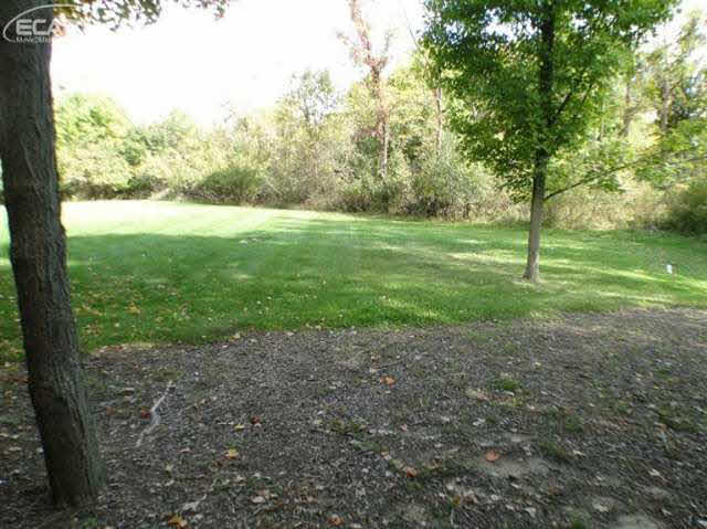 1325 Vandekarr Road Owosso, MI 48867 - Photo 31 of 38 20449851-30.JPG