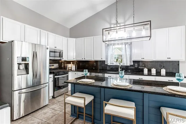 $440,000 | 2112 Santiago Drive, Arnold, MO 63010