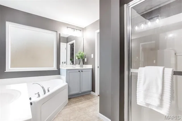 $440,000 | 2112 Santiago Drive, Arnold, MO 63010