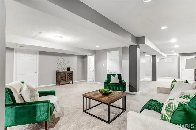 $440,000 | 2112 Santiago Drive, Arnold, MO 63010