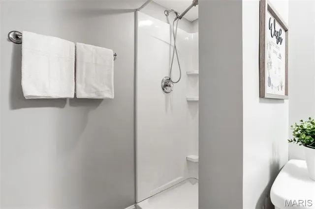 $440,000 | 2112 Santiago Drive, Arnold, MO 63010