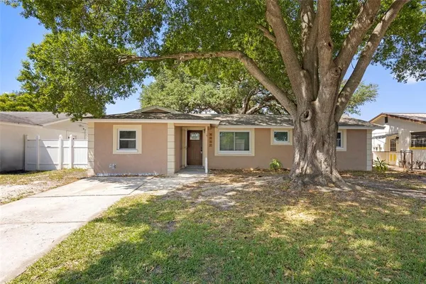 $299,900 | 5557 146th Terrace North, Clearwater, FL 33760