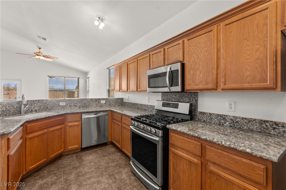 820 Wintersweet Road Henderson, NV 89015 - Photo 23 of 58 Gallery Image 23