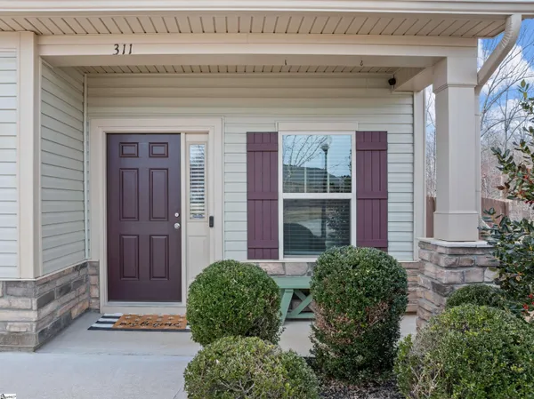 $315,000 | 311 Rossmoor Court, Duncan, SC 29334